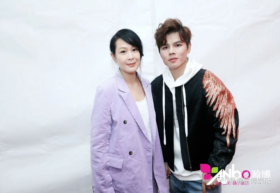 助力金堂紅星美凱龍開盤，天后劉若英親臨現(xiàn)場深情演唱